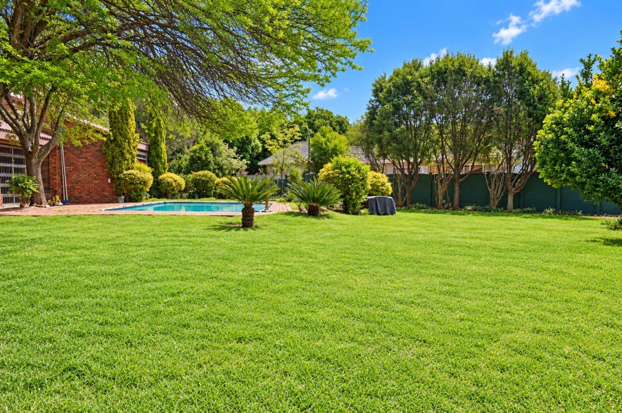 To Let 3 Bedroom Property for Rent in Flamwood North West